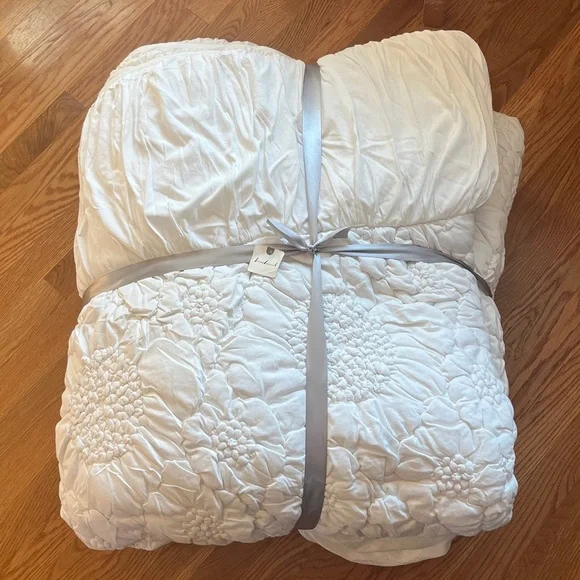 Anthropologie Dahlia Cotton Jersey Floral Quilt Size King NWT - Picture 8 of 13